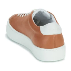 Pataugas Kella -Pataugas Verkoopwinkel 12787113 500 E