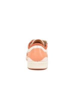 Pataugas Jester/Mixs F2I - Sneakers Laag - Apricot 10 Pataugas Jester/Mixs F2I - Sneakers Laag - Apricot -Pataugas Verkoopwinkel d3785c291c8d4de993e9b5f8f14e5331